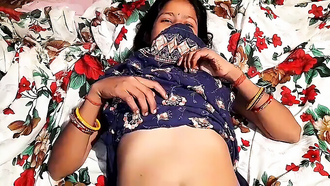 Femme Au Foyer Indienne Devient Sauvage Dans Une Baise Hardcore Avec Son Beau-Frère