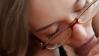 Pov Blowjob From An 18-Year-Old Amateur