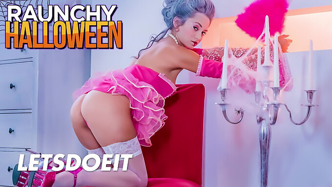 Shrima Malati, Une Superbe Adolescente En Tenue Gothique, Se Fait Baiser La Chatte Par Un Homme Bien Membré À Halloween