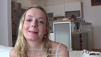 Kunstnerisk Blowjob Og Søt Creampie For En Blond Hore I Pov