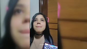 Una Vlogger Colombiana Interrompe Il Mio Momento Intimo Con Una Ragazza Minuta