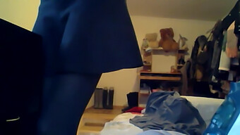 Hacked Webcam Reveals Girl'S Pantyhose Fetish