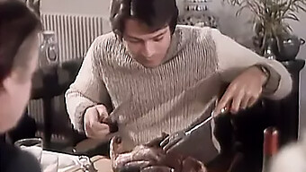 1979'Dan Kalma Klasik Fransız Pornografik Filmi Bir Orgi Içeriyor