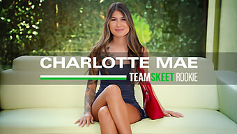 Pendatang Baru Charlotte Mae Pertama Kali Pergi Dengan Hasil Kotor