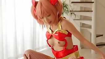 Mika A Dalam Video Cosplay 4k Sebagai Gadis Remaja